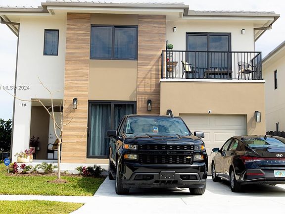 4th image of 110 NW 11th Ct