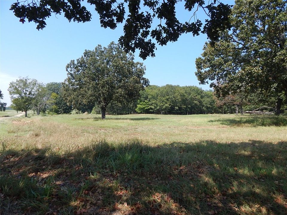 1st image of 10 Lakeside Estates Dr