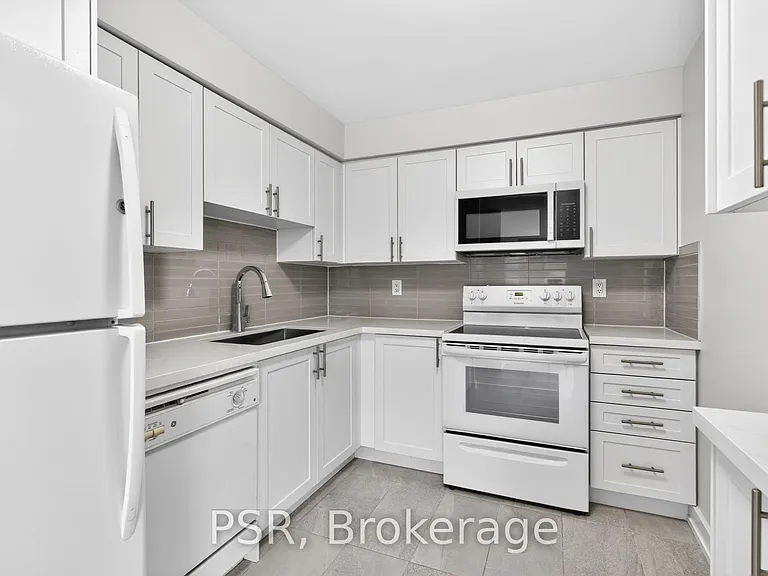 298 Jarvis St #506 — Photo 12