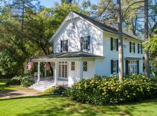 150 Old Barrington Rd, North Barrington, IL 60010