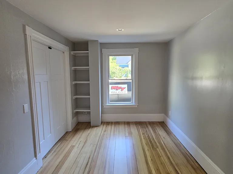 5 Fairview Ave #2 — Photo 3