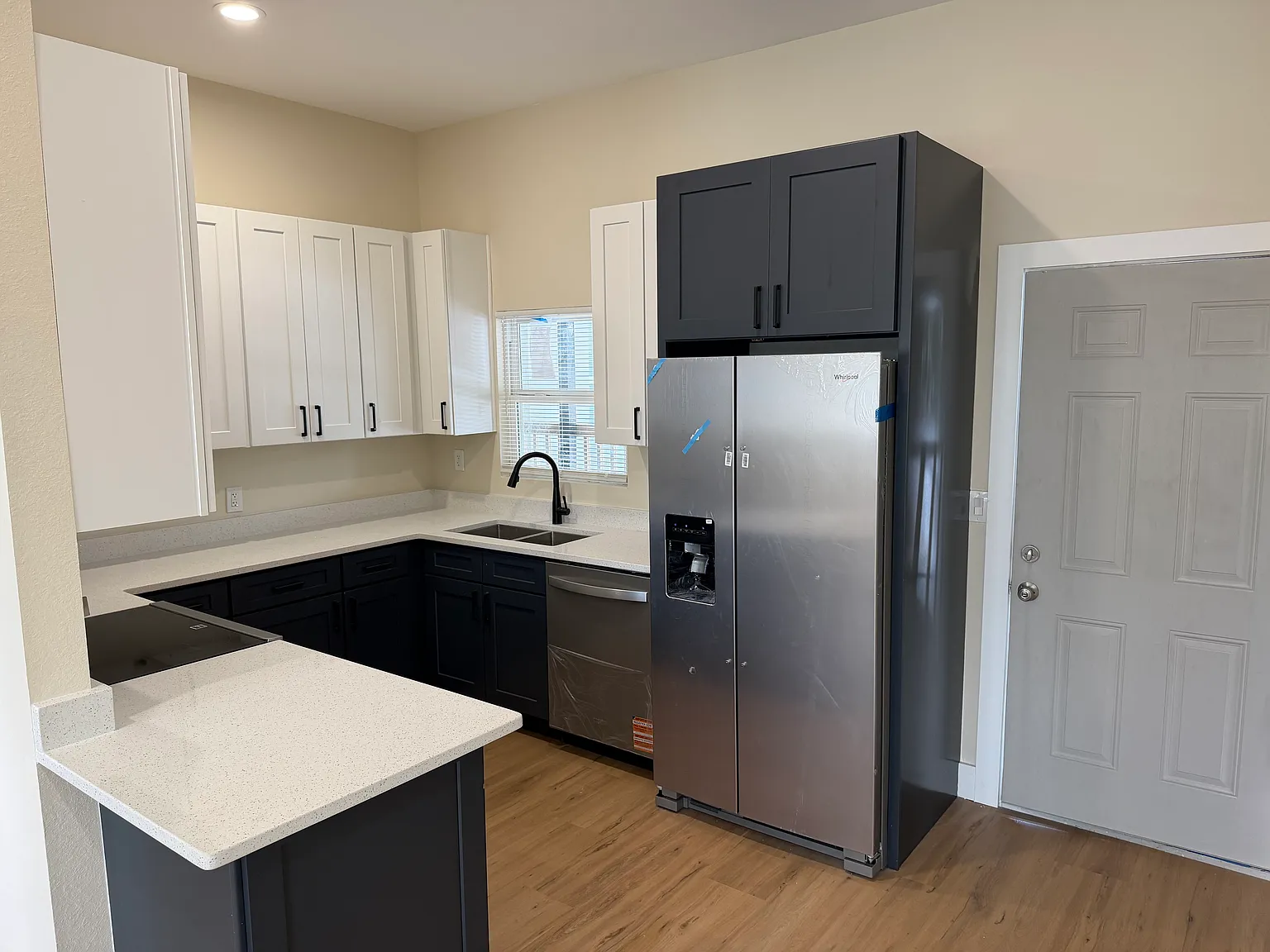 1 bed, 750 sqft, $1,425 — Photo 2