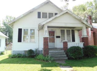 1504 7th St, Highland, IL 62249