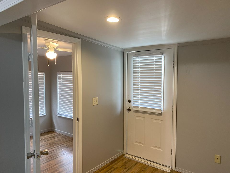 2nd image of 206 Private Road 1089