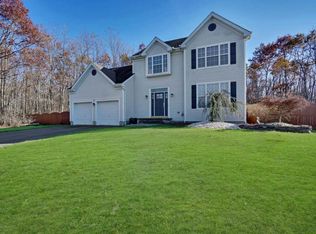 3 Lee Ct, Jackson, NJ 08527