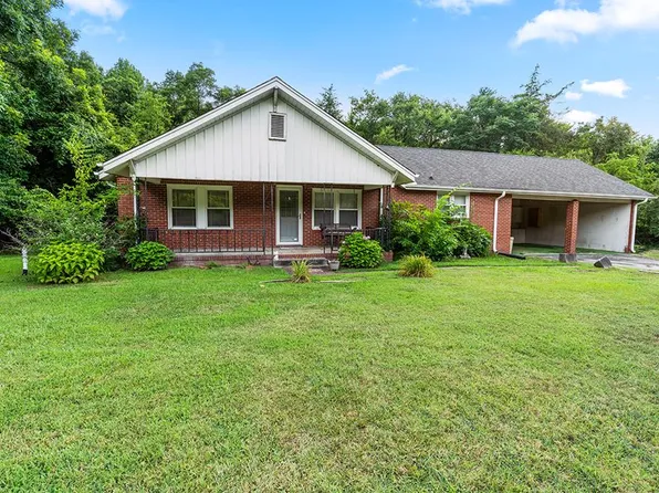 1228 S Main St, Abbeville, SC 29620