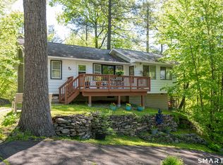 34 Carol St, Danbury, CT 06810