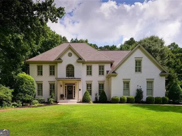 1670 Highgrove Club Dr, Milton, GA 30004