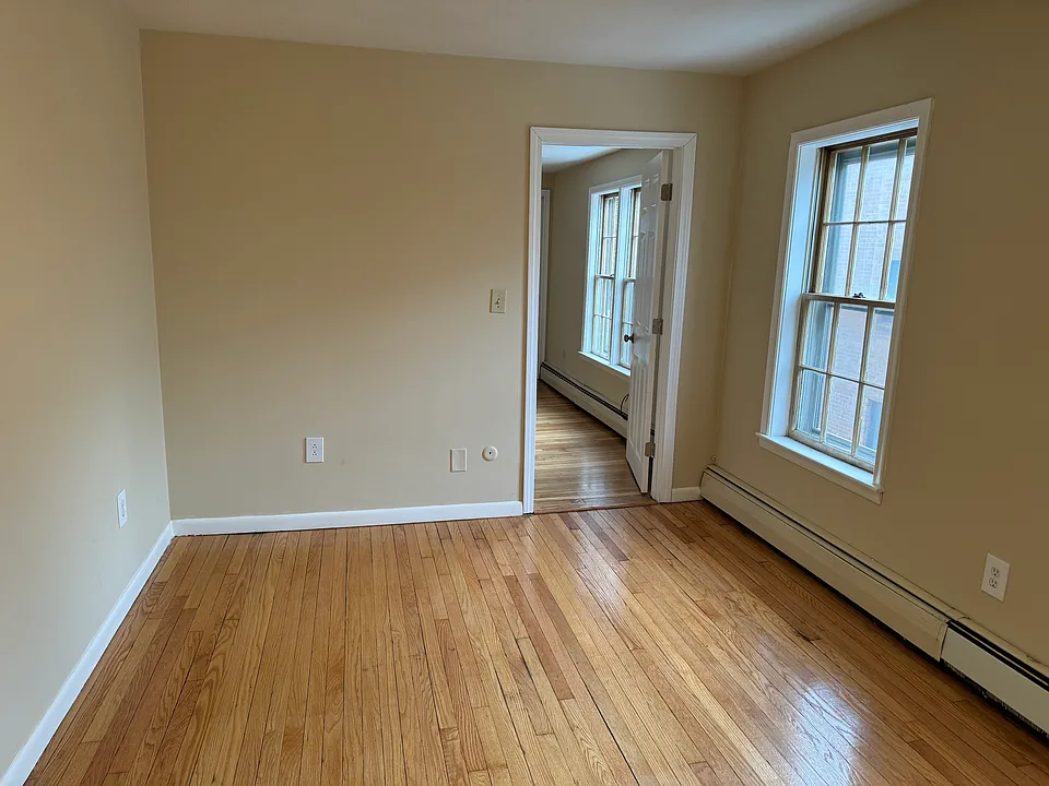 29 Bowdoin St #4