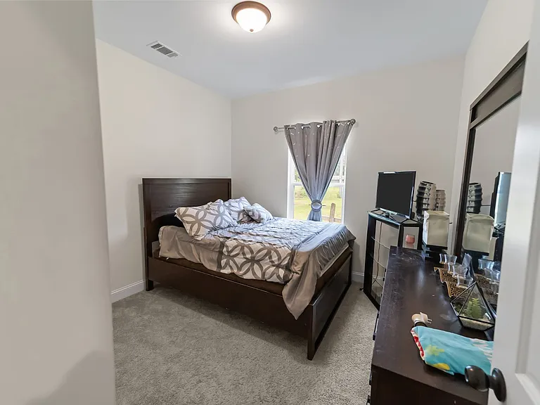 491 Lake Rosalind Dr — Photo 36