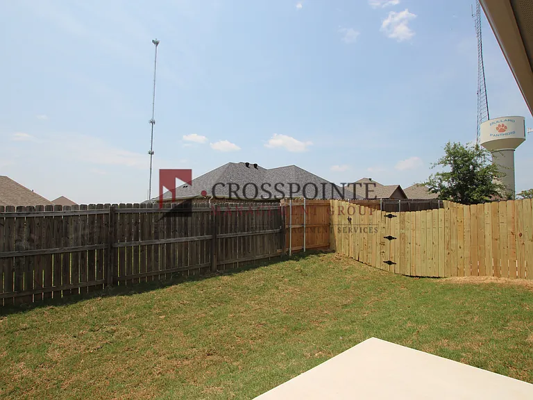 731 Freedom Way — Photo 23