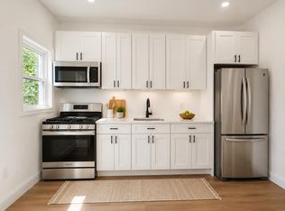 428 56th St Floor 2, West New York, NJ 07093