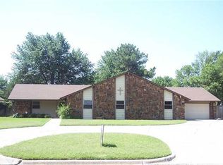 819 SW 26th St, El Reno, OK 73036