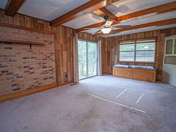 2nd image of 118 Tina Dr