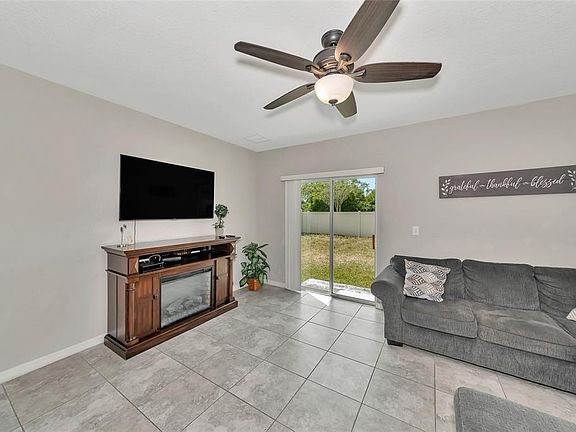 5th image of 17009 Peaceful Valley Dr