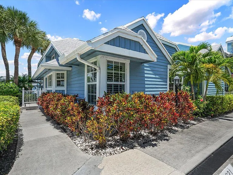 621 Ocean Dunes Cir — Photo 10