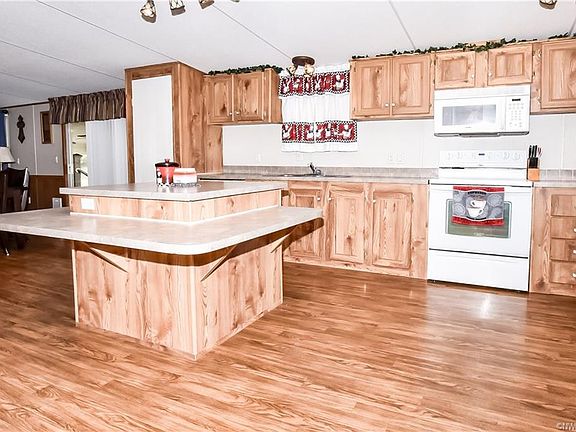 3rd image of 12968 Tupelo Dr