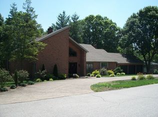 300 Daleview Cir, Russellville, KY 42276