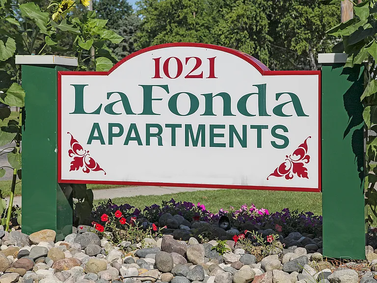 LaFonda Apartments — Photo 26