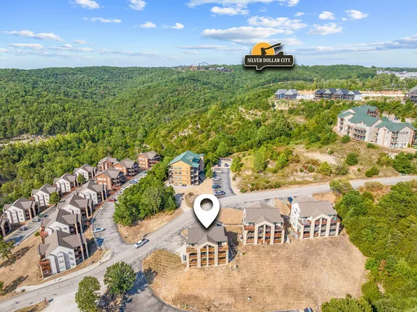 37 Lantern Bay Lane #3 BLDG 37, Indian Point, MO 65616