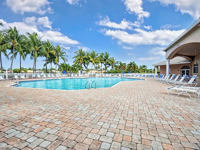 2151 Umbrella Cay — Photo 52