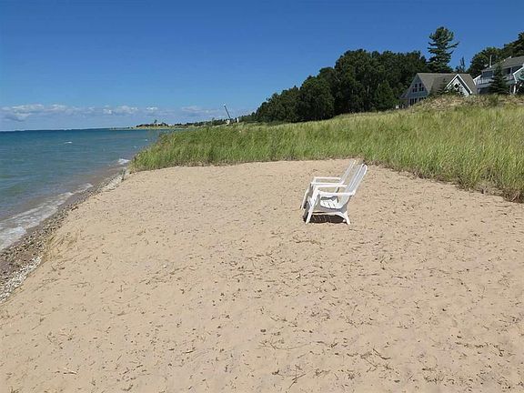 5th image of 8916 Sturgeon Bay Dr