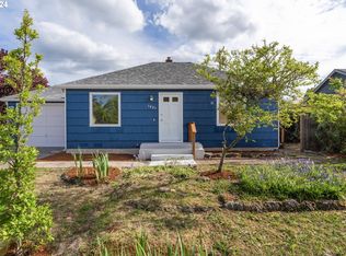 1421 Parker St, Springfield, OR 97477