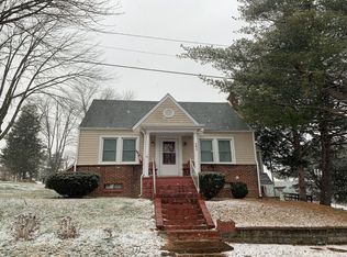 393 Banks Fort Rd, Strasburg, VA 22657