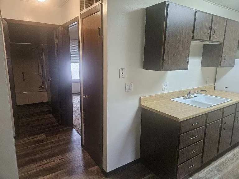 Heritage West Apartments — Photo 33