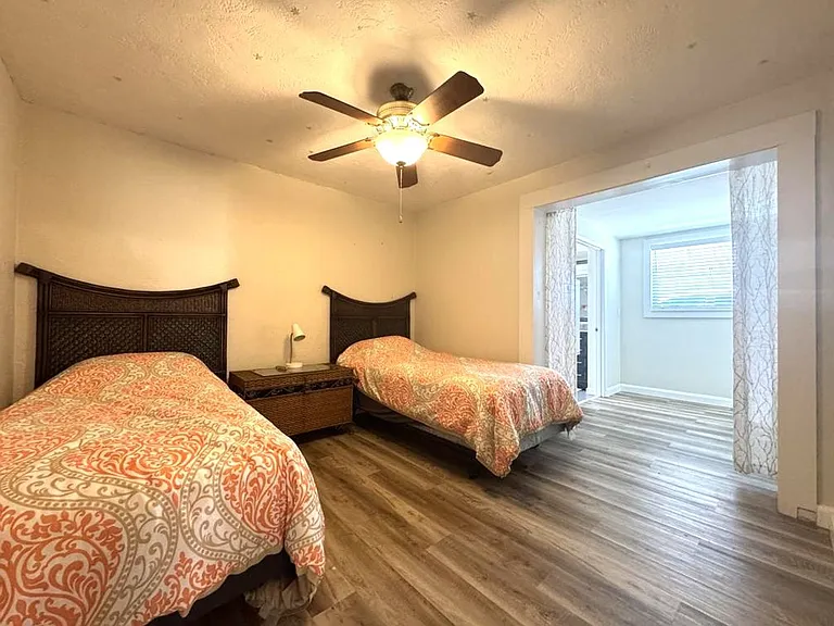 70 Brooks Dr — Photo 17