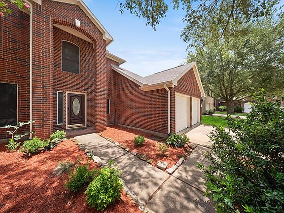4th image of 8311 Sierra Hill Ct