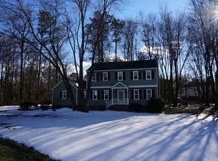 10601 Ramshorn Rd, Midlothian, VA 23113