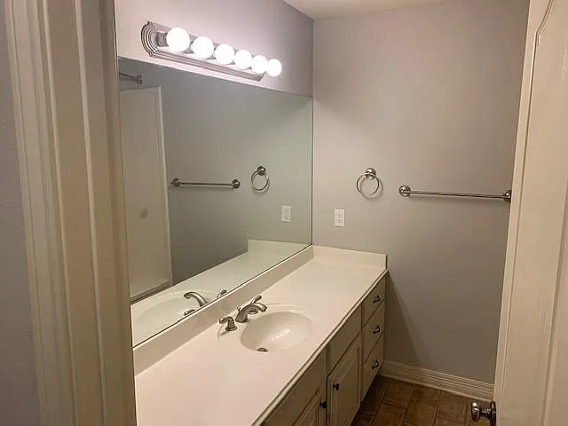 1707 Valley Brook Ln — Photo 11