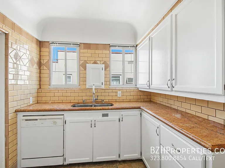 9221 Alcott St #2A — Photo 10
