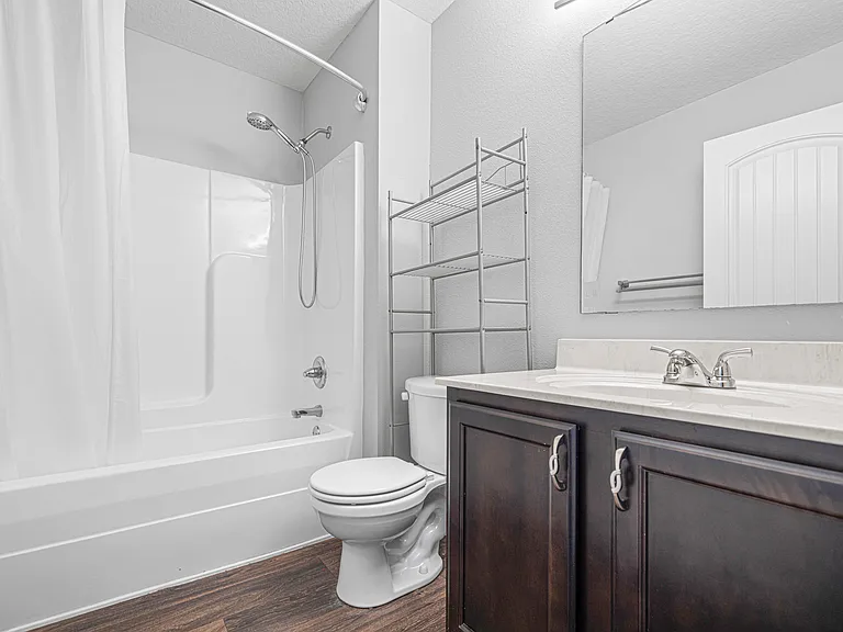 2132 Vizcaya Dr — Photo 5