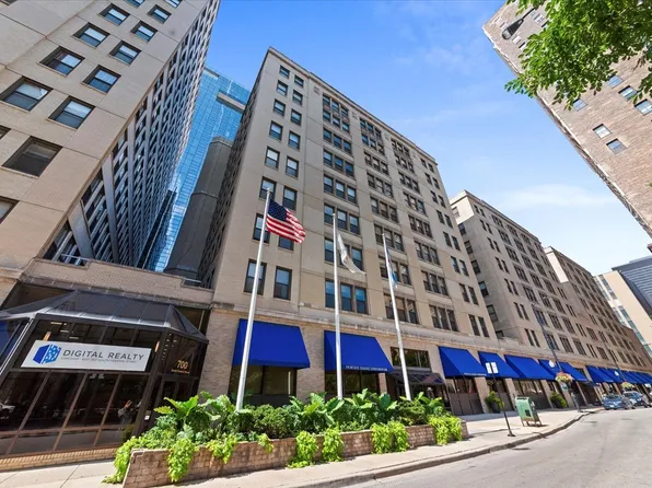 680 S Federal St APT 506, Chicago, IL 60605