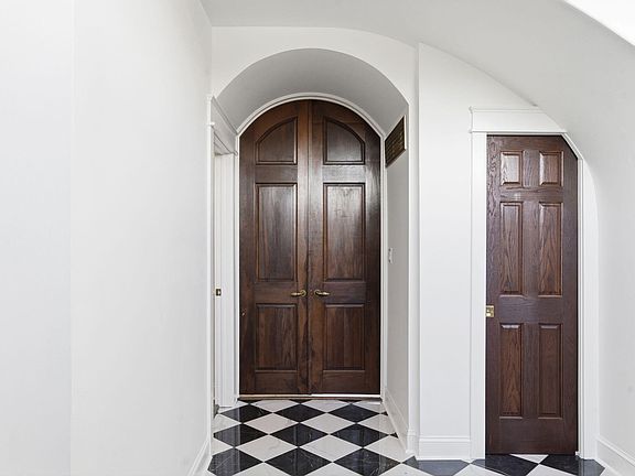 4th image of 3350 E Fox Grape Street