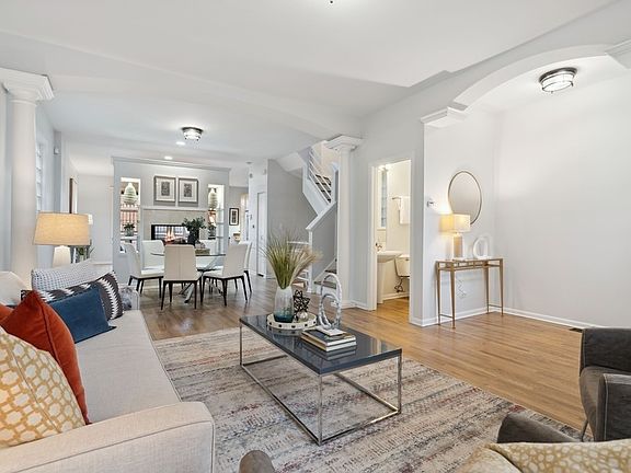 5th image of 1816 W Race Ave