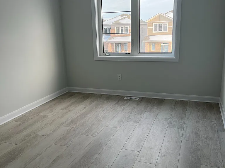 144 Invention Blvd — Photo 6