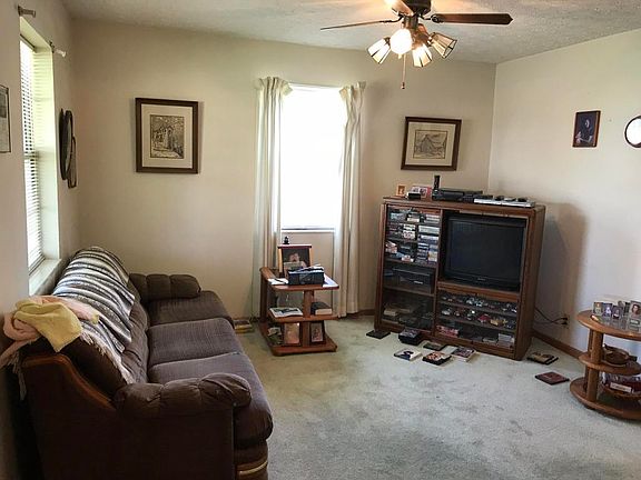 5th image of 1001 Drive D