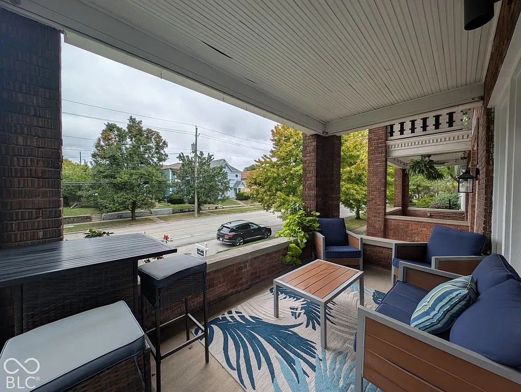 2 bed, 2.0 bath, 1335 sqft, $2,350 — Photo 4