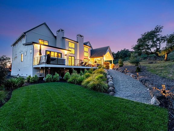 4th image of 3696 Crown Hill Drive
