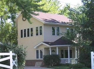 800 7th Ave NW, Independence, IA 50644