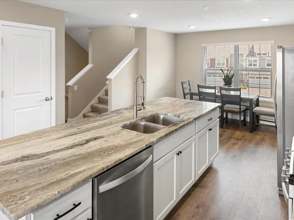 3065 125th Ln NE Unit D, Blaine, MN 55449