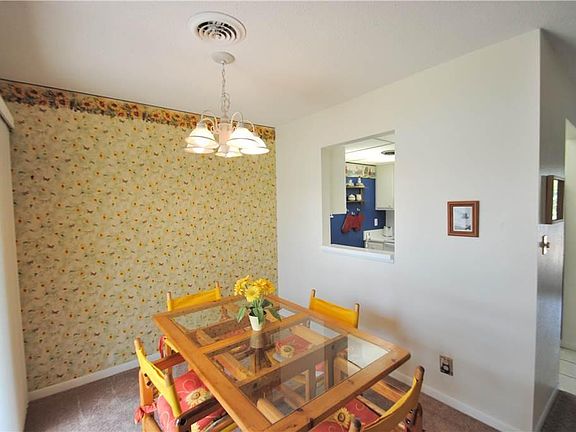 3rd image of Lakeshore 32 Ct #91
