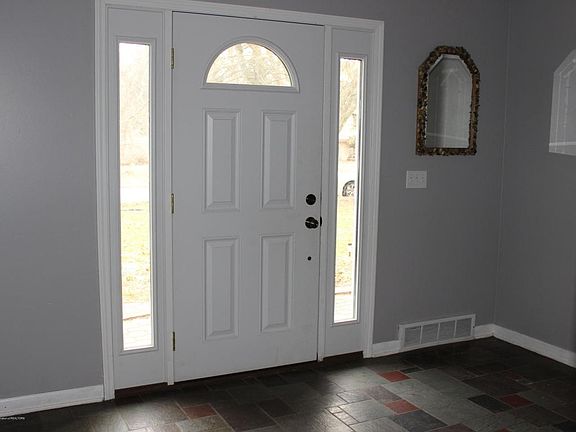 2nd image of 912 Darlington Ave