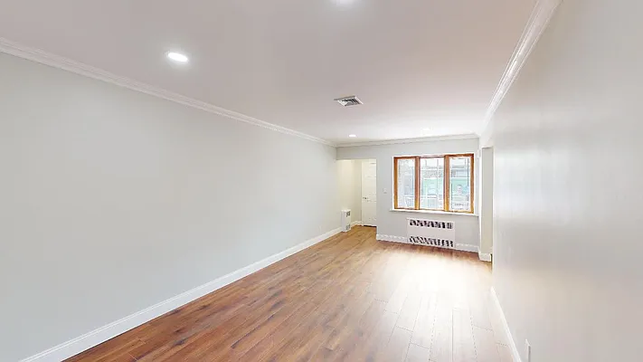 Rented by Metro Garden Realty NYC | media 8