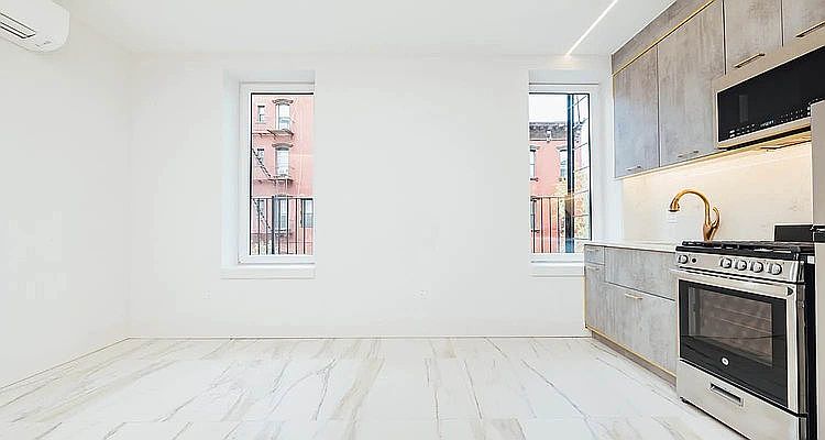 1st image of 152 Boerum St #2C
