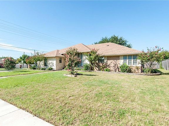 3rd image of 3701 Galloway Ln