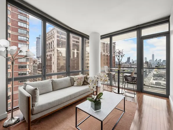 101 W 24th St APT 16D, New York, NY 10011